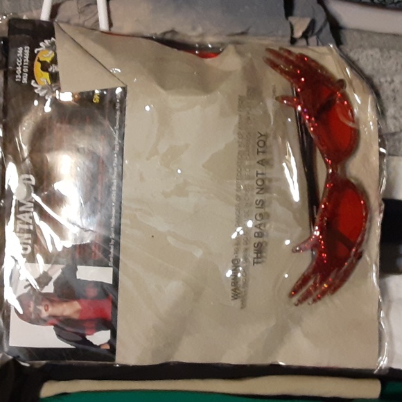 Custom - Picture 2 of 3